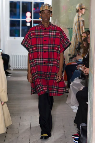 Look 35
